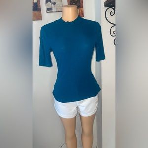 (94)FOREVER 21 TOP SHORT SLEEVE SIZE M EXCELLENT CONDITIONS HOME FREE SMOKE